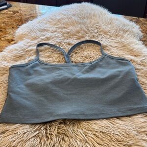 Beyond Yoga Space Dye Slim racerback crop. Size XL. Green color. Like new!!